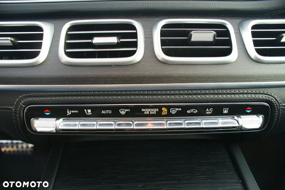 Mercedes-Benz GLE - 13