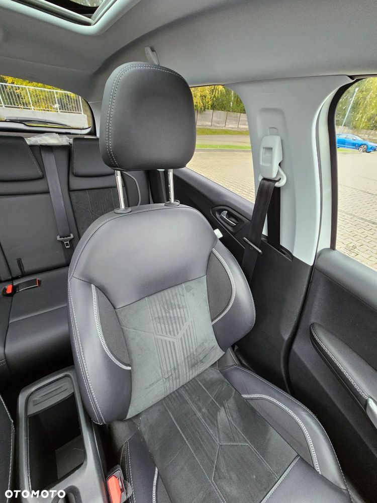 Peugeot 2008 - 24