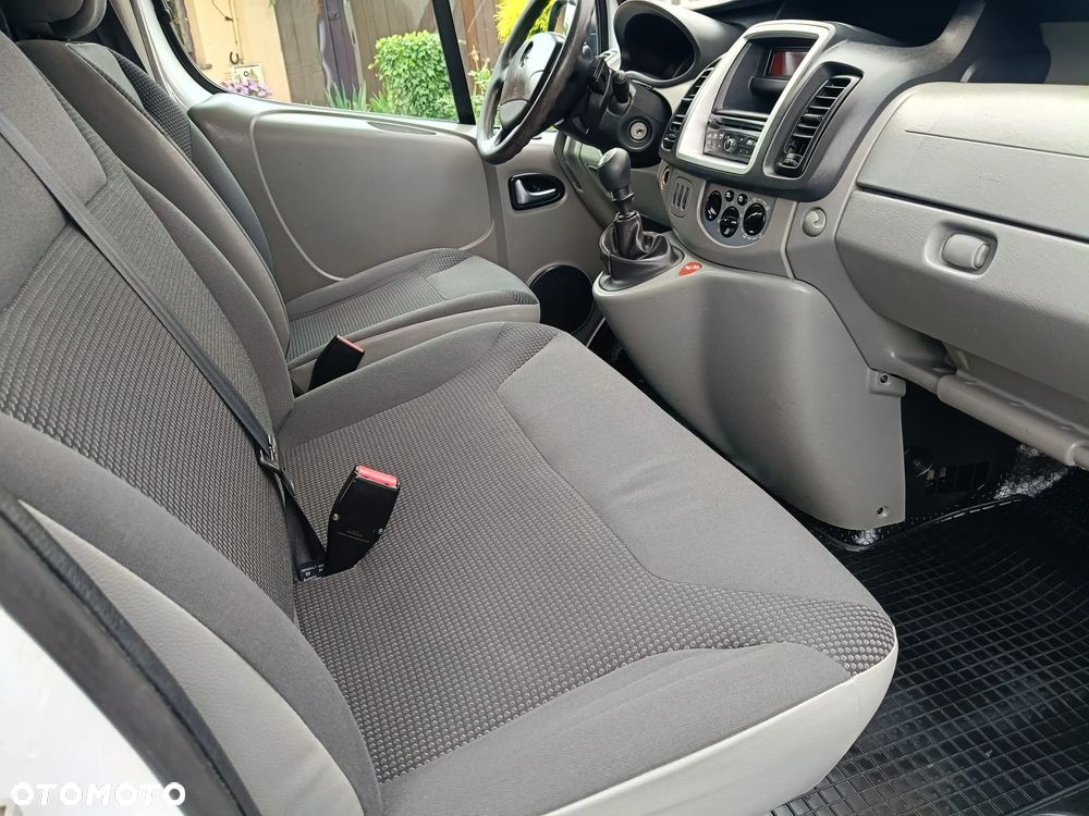Opel Vivaro - 18