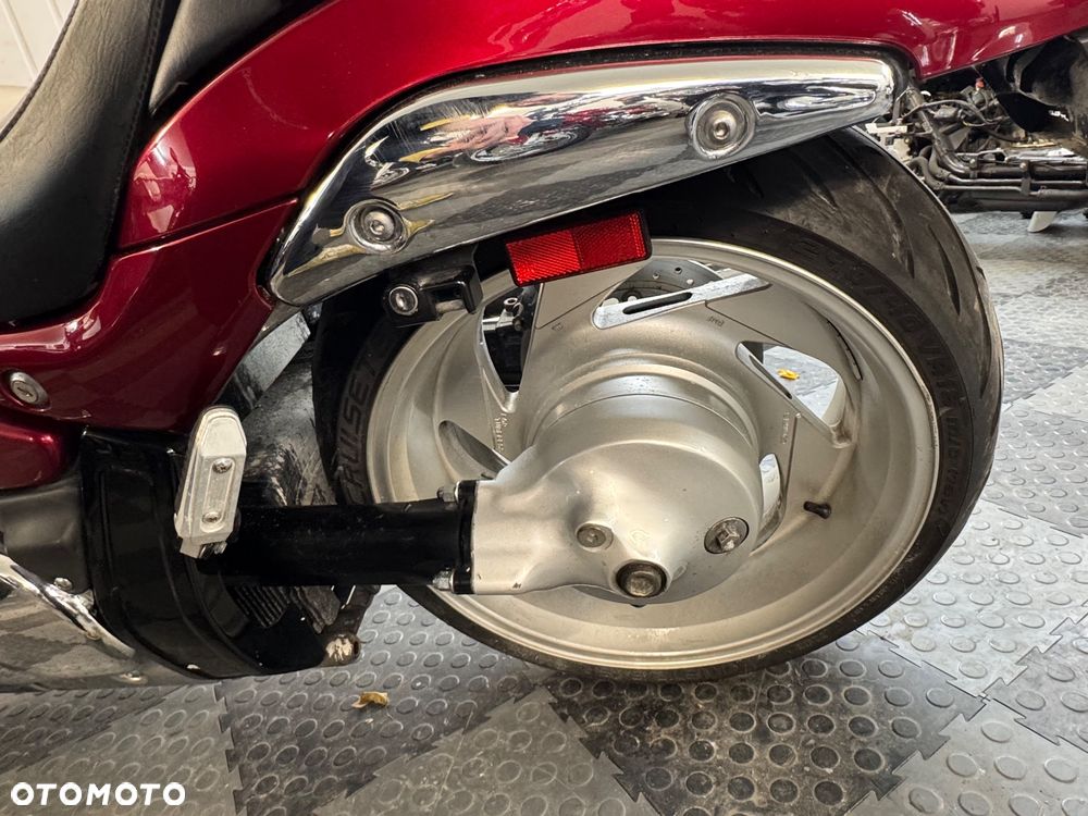 Suzuki Boulevard - 10