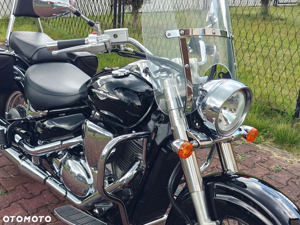 Suzuki Intruder - 9