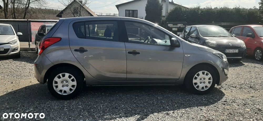 Hyundai i20 - 14