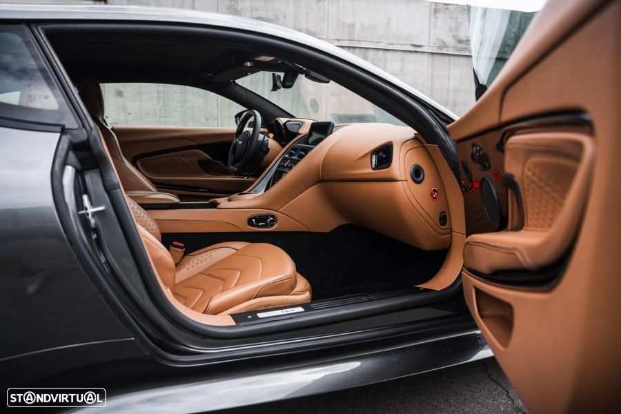 Aston Martin DBS Coupe Superleggera - 34
