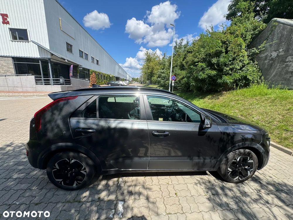 Kia Niro e-Niro 64kWh M - 3