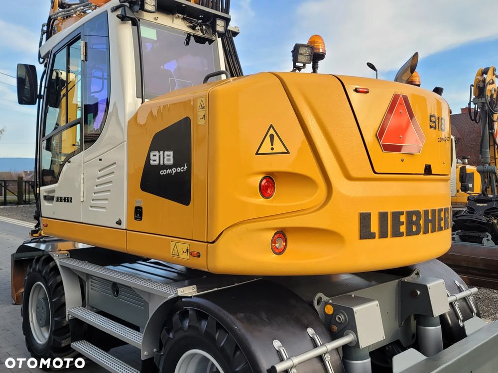 Liebherr A918 compact / ROTOTILT ze szczypcami / 7800h / bez AdBlue i DPF / - 11