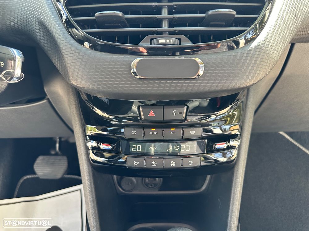 Peugeot 2008 PureTech 110 Stop&Start EAT6 Allure - 20