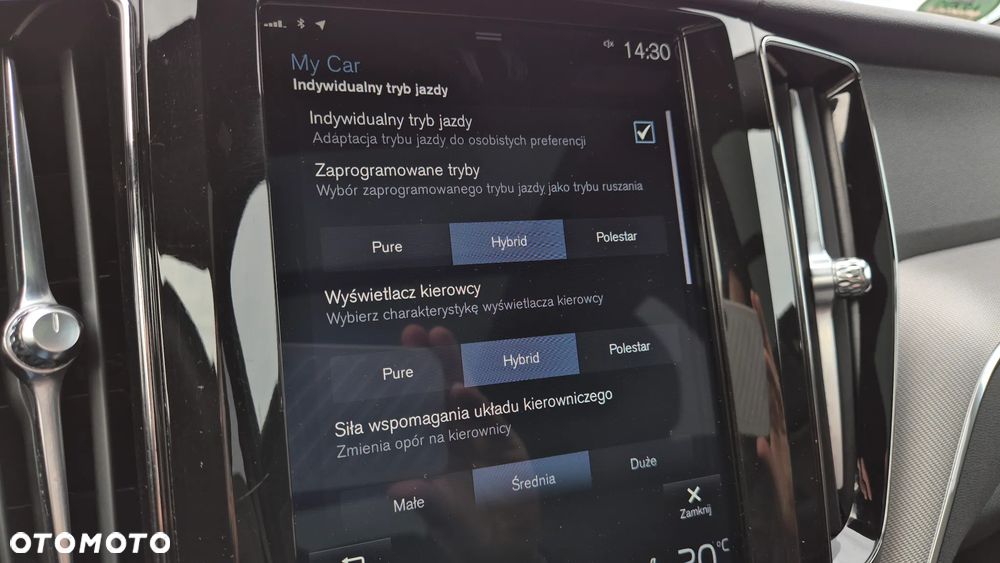 Volvo XC 60 T8 AWD Plug-In Hybrid R-Design - 26