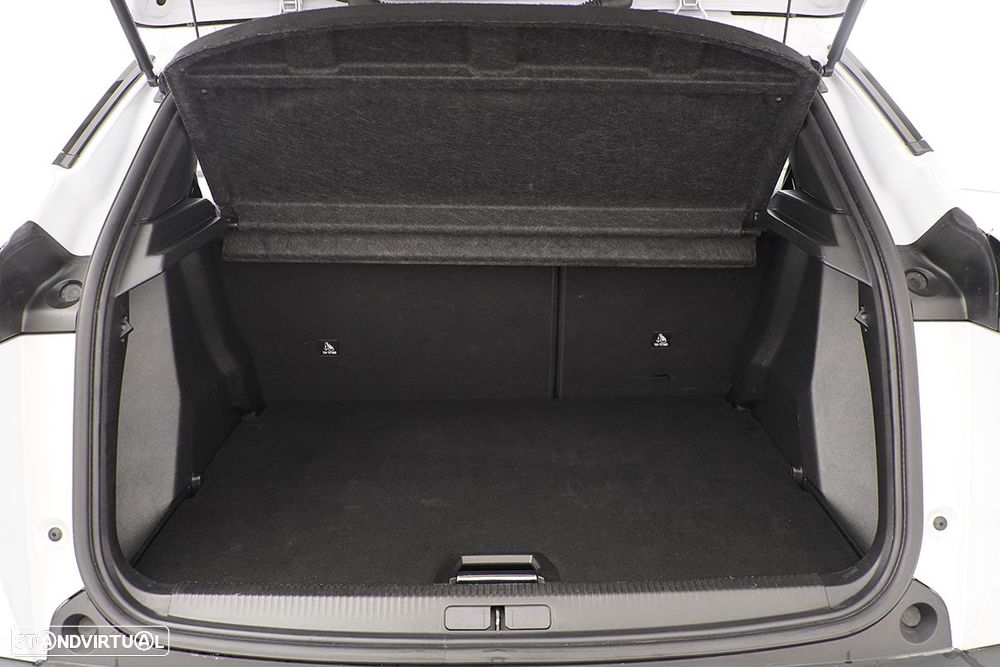 Peugeot 2008 1.2 PureTech Allure - 23