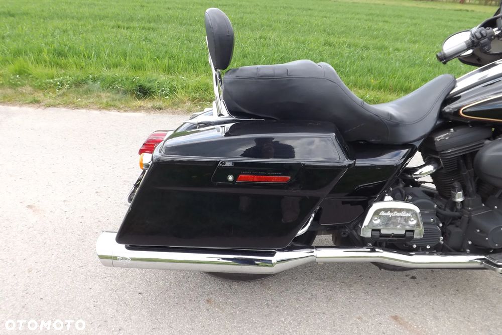 Harley-Davidson FLH Electra Glide - 13