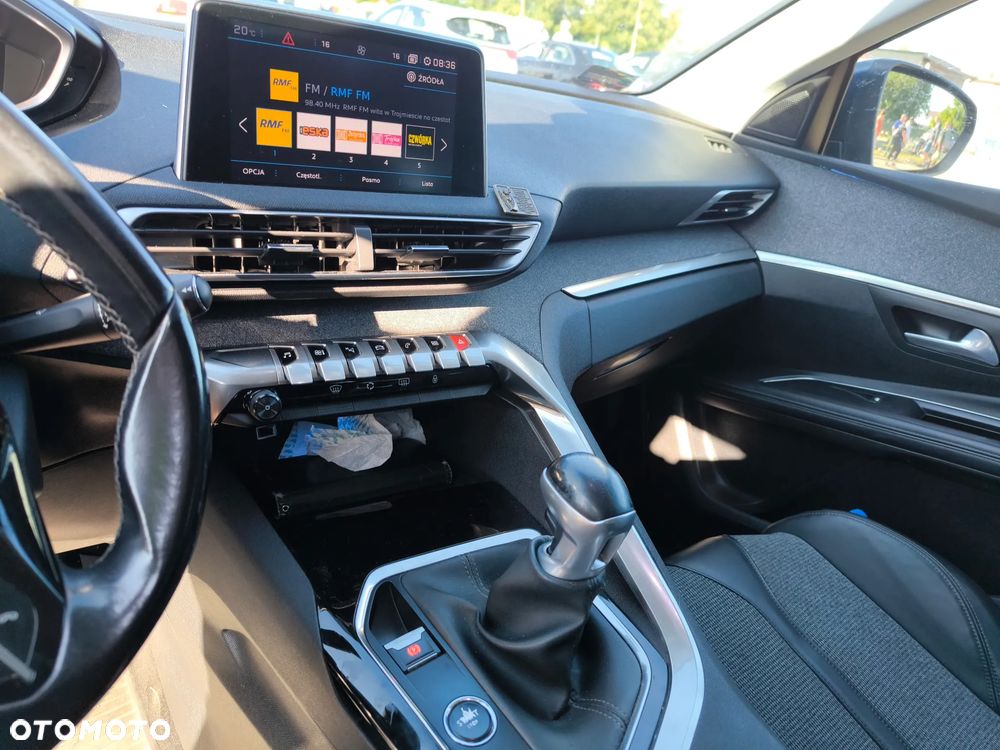 Peugeot 5008 BlueHDi 120 Allure - 11