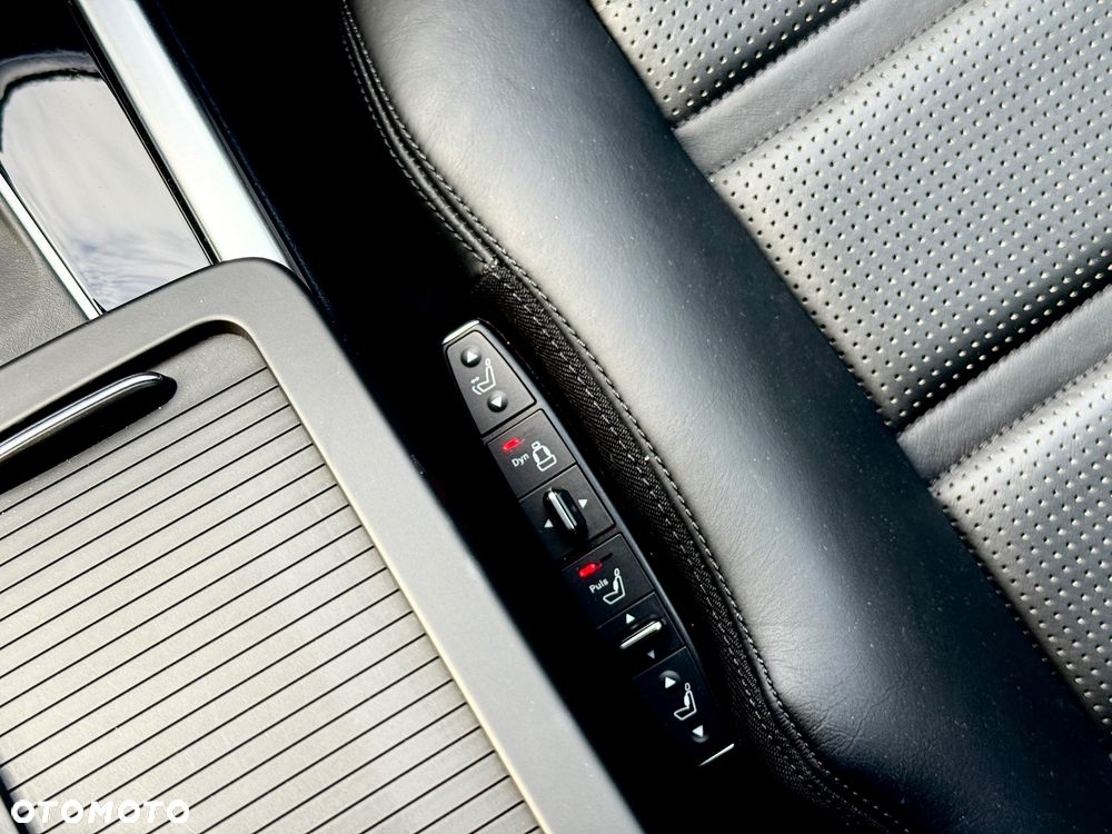 Mercedes-Benz Klasa E 63 AMG 4Matic AMG Speedshift MCT - 27