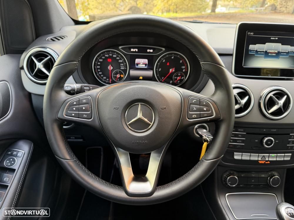 Mercedes-Benz B 180 d BlueEFFICIENCY Edition Style - 25