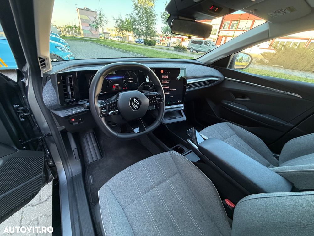 Renault Megane E-TECH 60 kWh 220 CP Iconic - 16