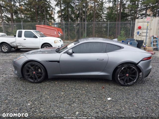 Jaguar F-Type - 4