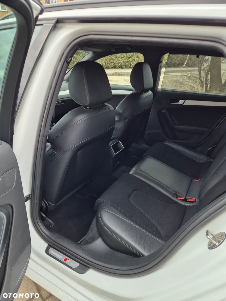 Audi A4 Avant 2.0 TDI DPF quattro S line Sportpaket - 16