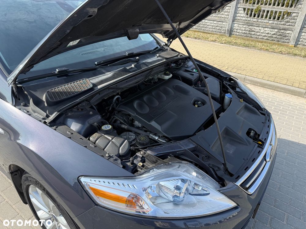 Ford Mondeo 2.0 TDCi Ghia - 10