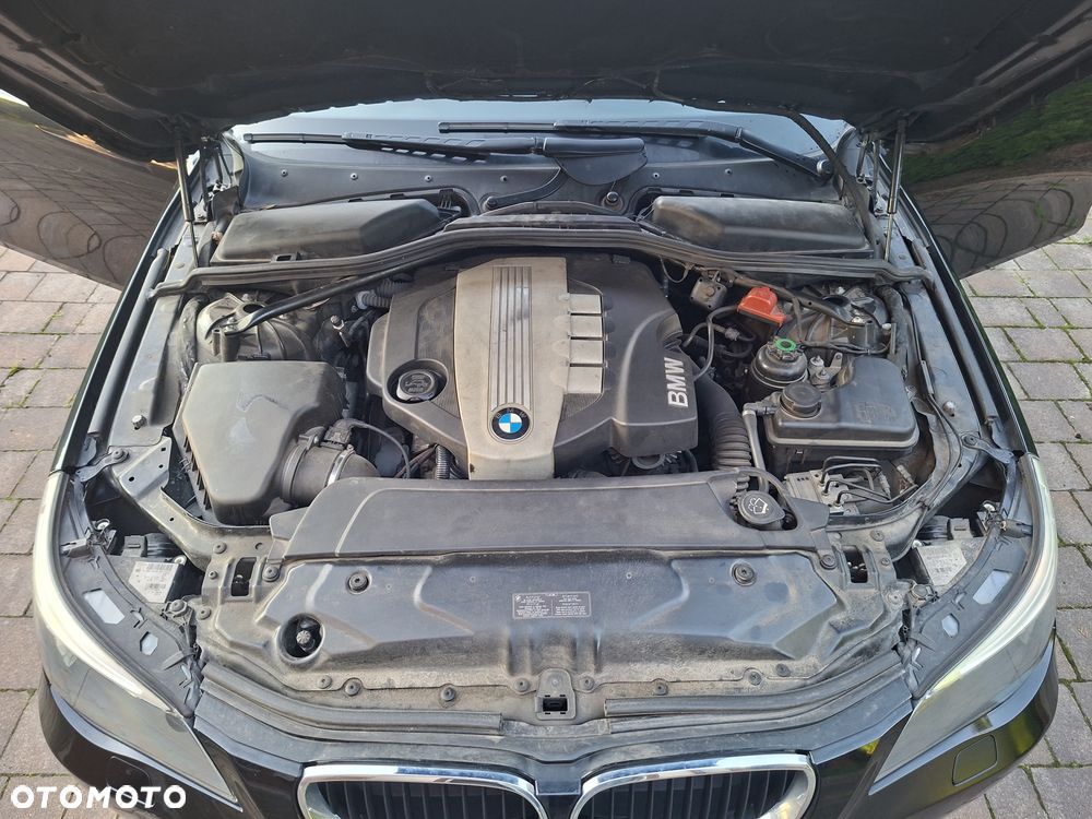 BMW Seria 5 520d - 11