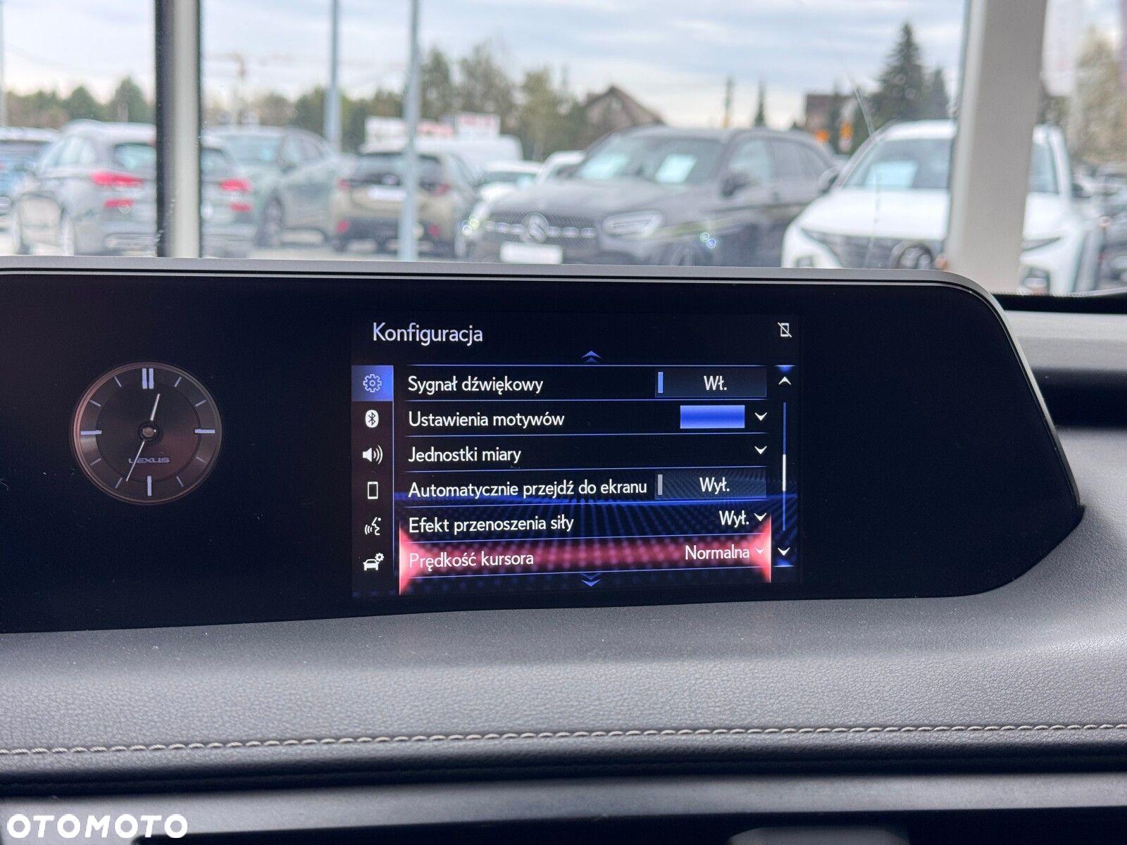Lexus UX - 36