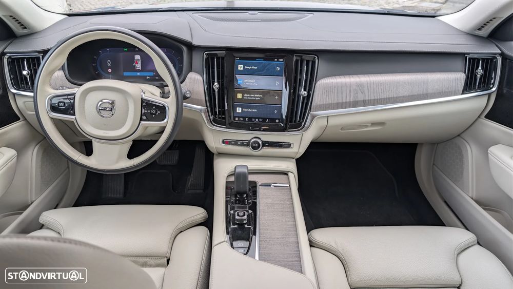 Volvo V90 2.0 B4 Plus Dark - 17