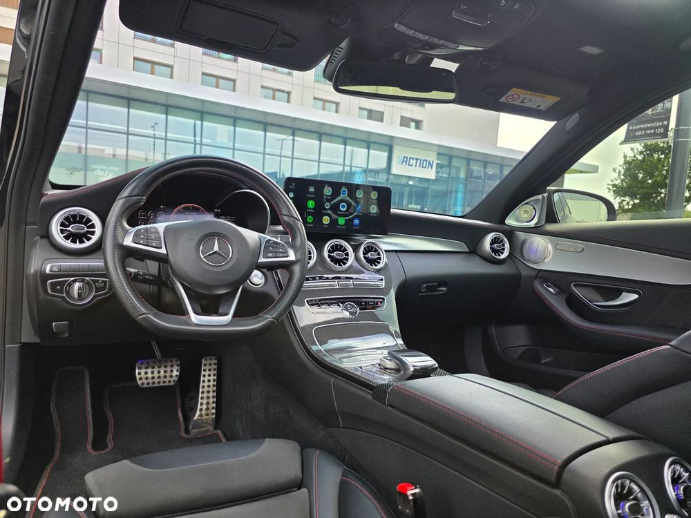 Mercedes-Benz Klasa C AMG 43 4-Matic - 22