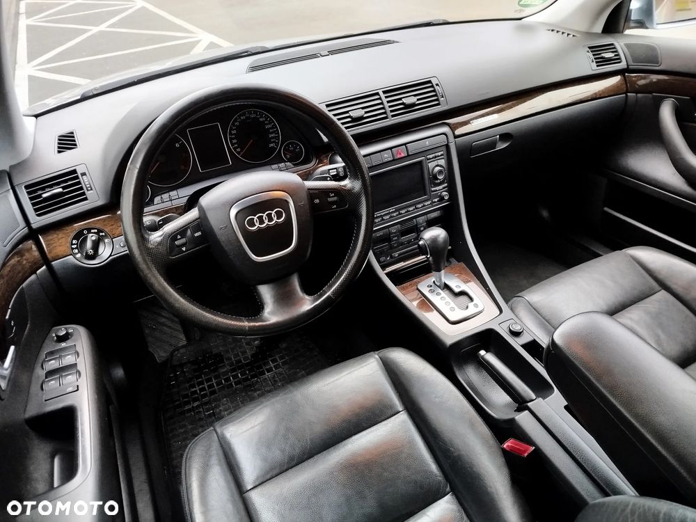 Audi A4 Avant 3.2 FSI Quattro Tiptr - 25