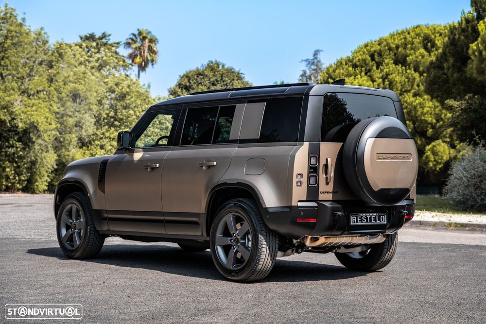 Land Rover Defender 2.0 P300e 110 AWD X-Dynamic HSE - 2