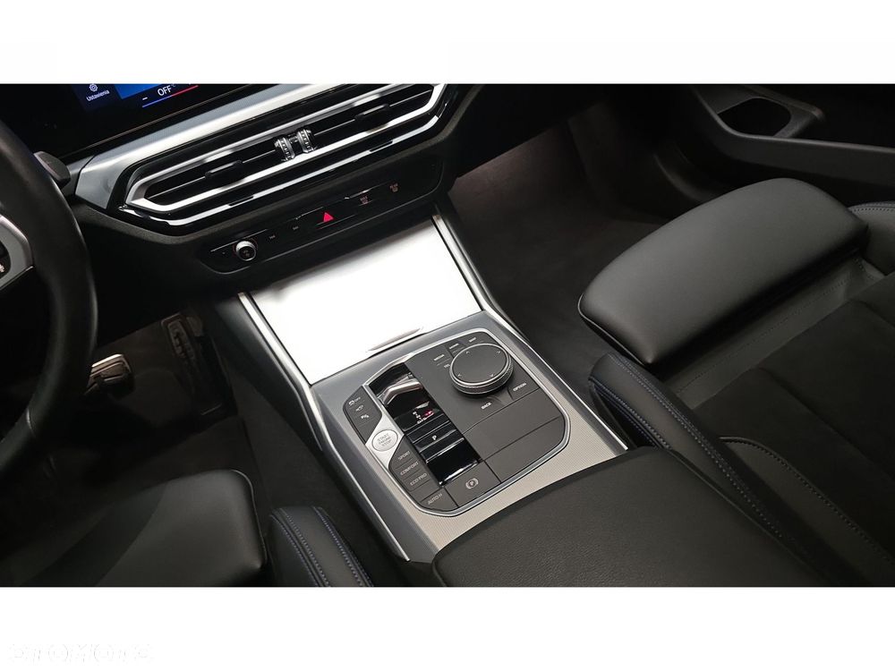 BMW Seria 3 - 22