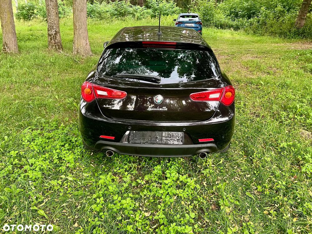 Alfa Romeo Giulietta 2.0 JTDM Distinctive - 6