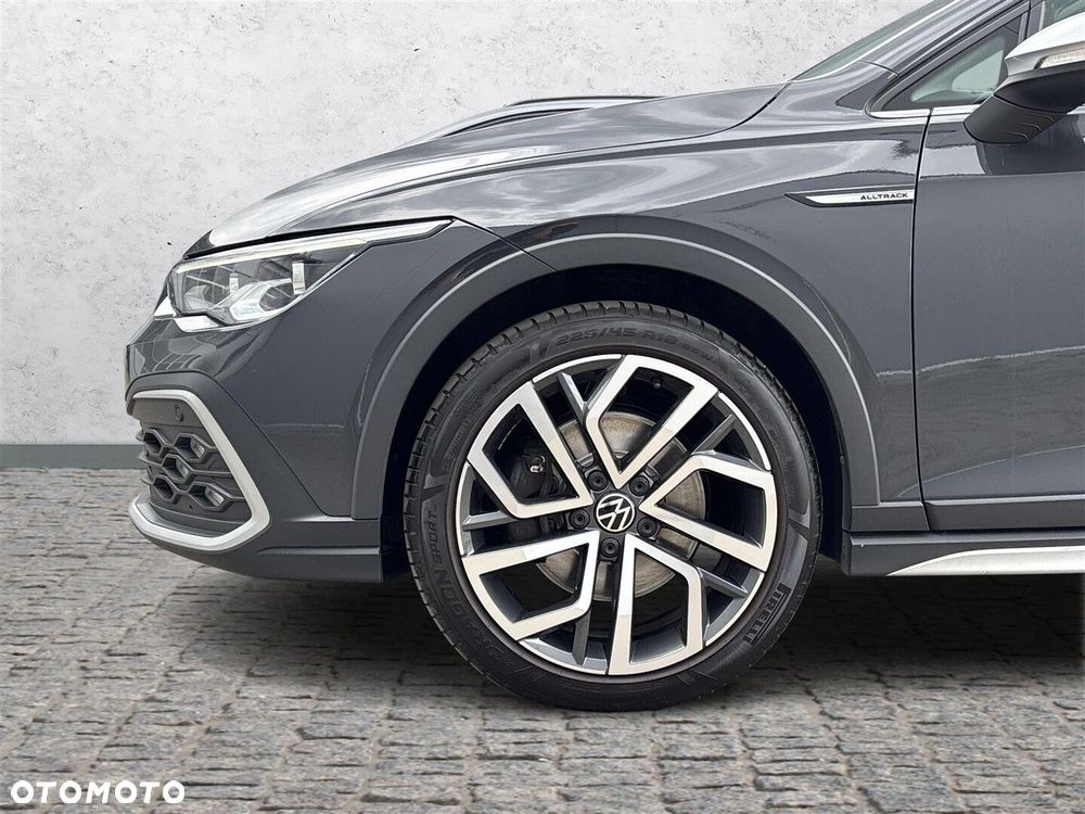 Volkswagen Golf - 36