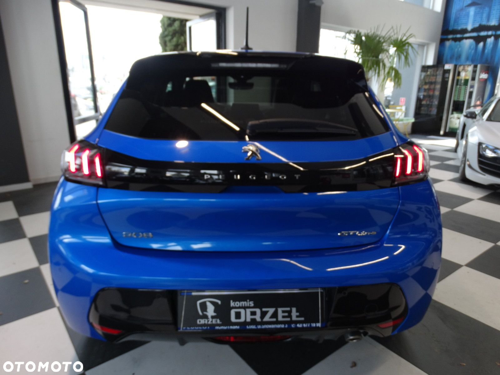 Peugeot 208 - 5