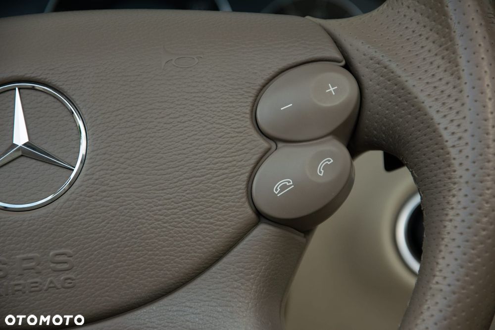 Mercedes-Benz CLK - 18
