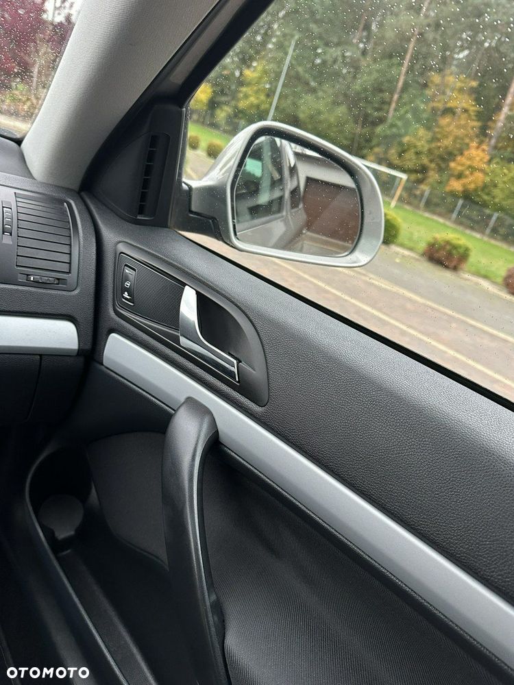 Skoda Octavia - 19