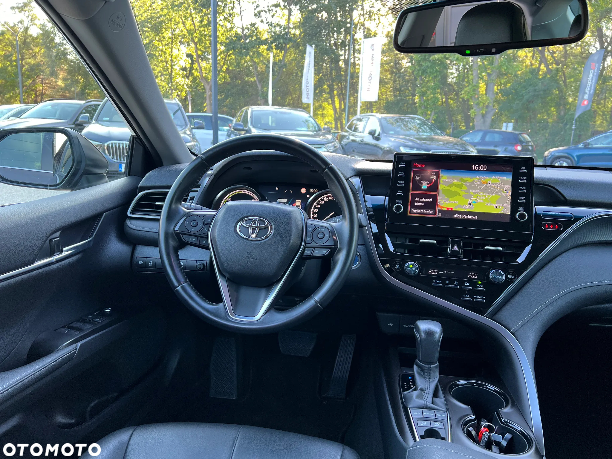Toyota Camry - 21