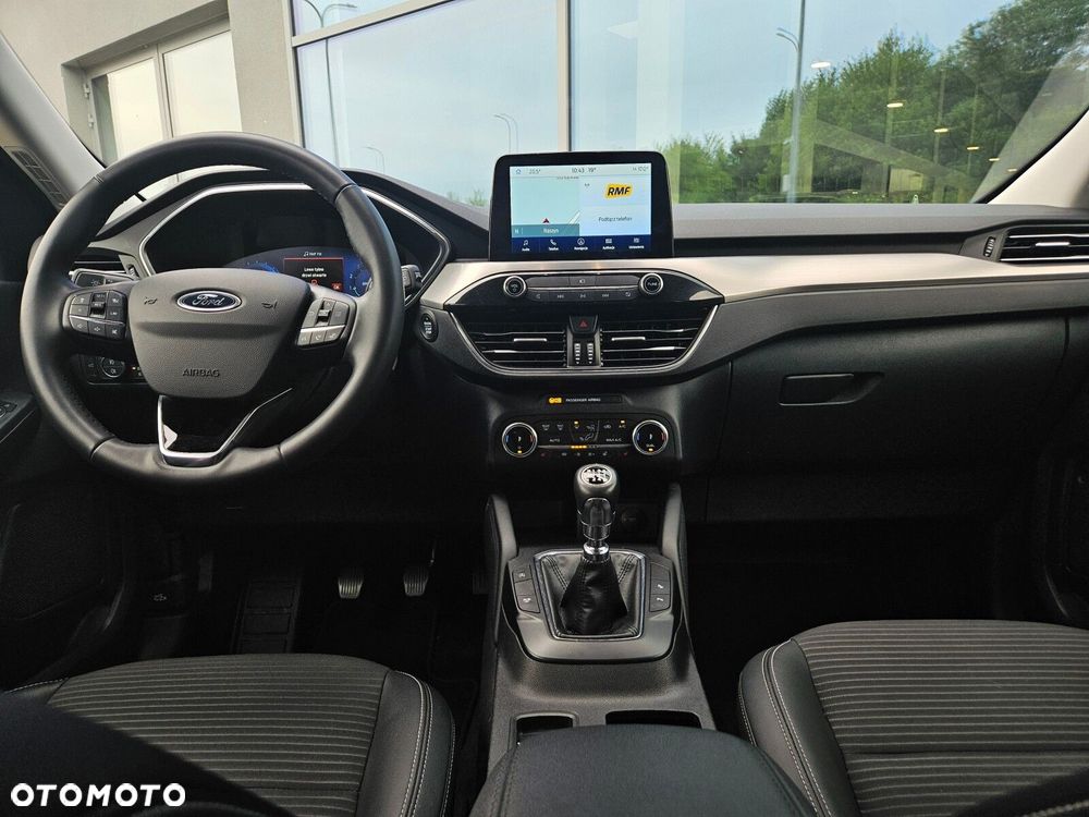 Ford Kuga - 11