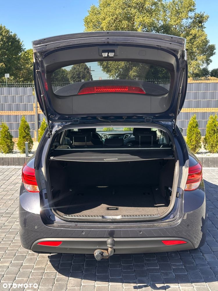 Hyundai i40 Kombi blue 1.7 CRDi Classic - 26