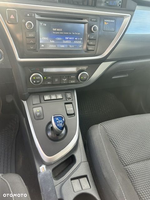 Toyota Auris - 13