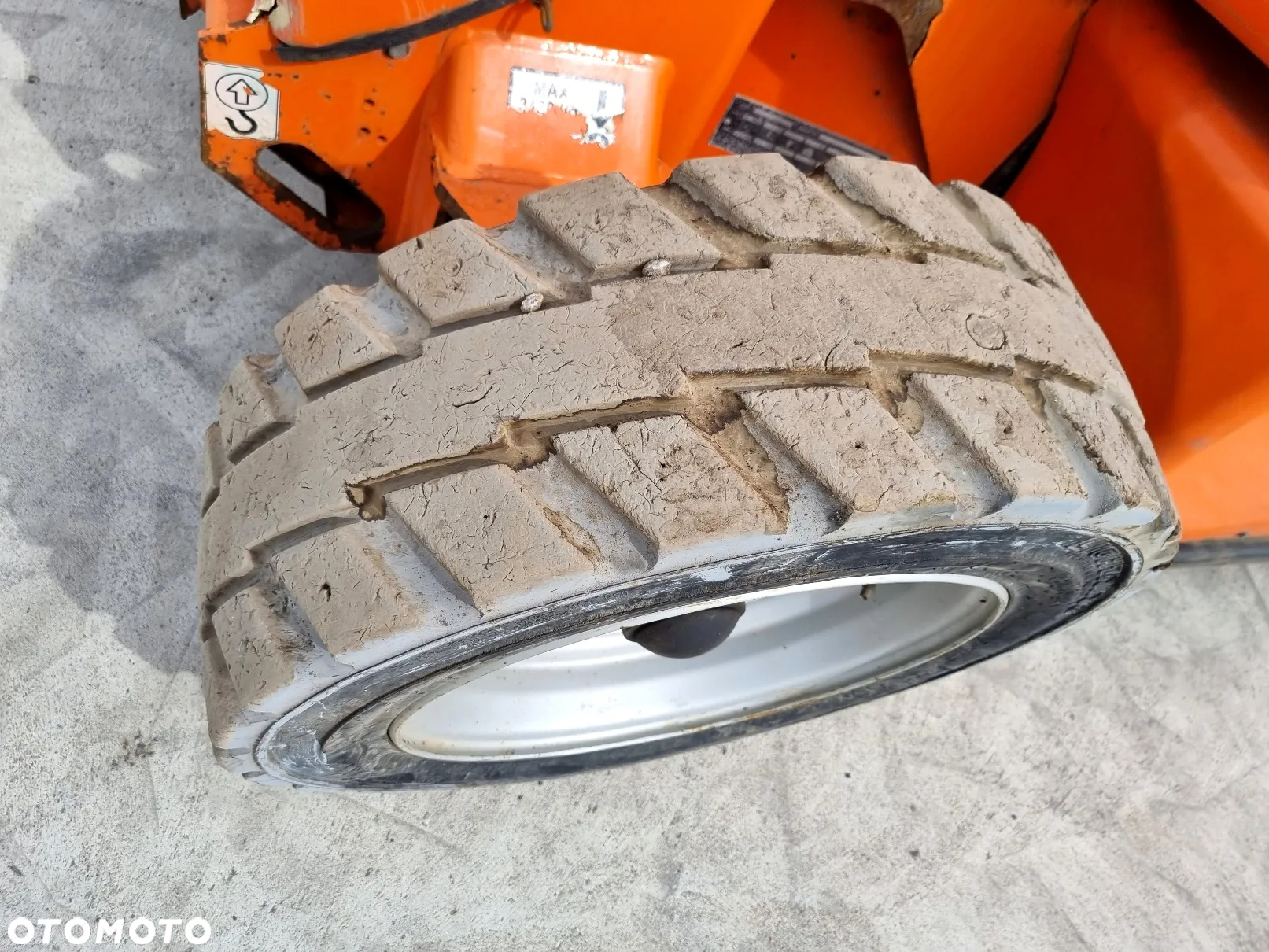 JLG M450AJ - M423 - 16