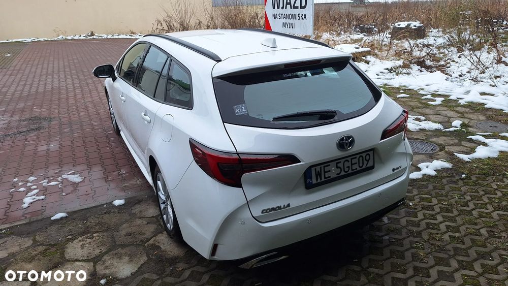 Toyota Corolla 1.8 Hybrid Comfort - 16
