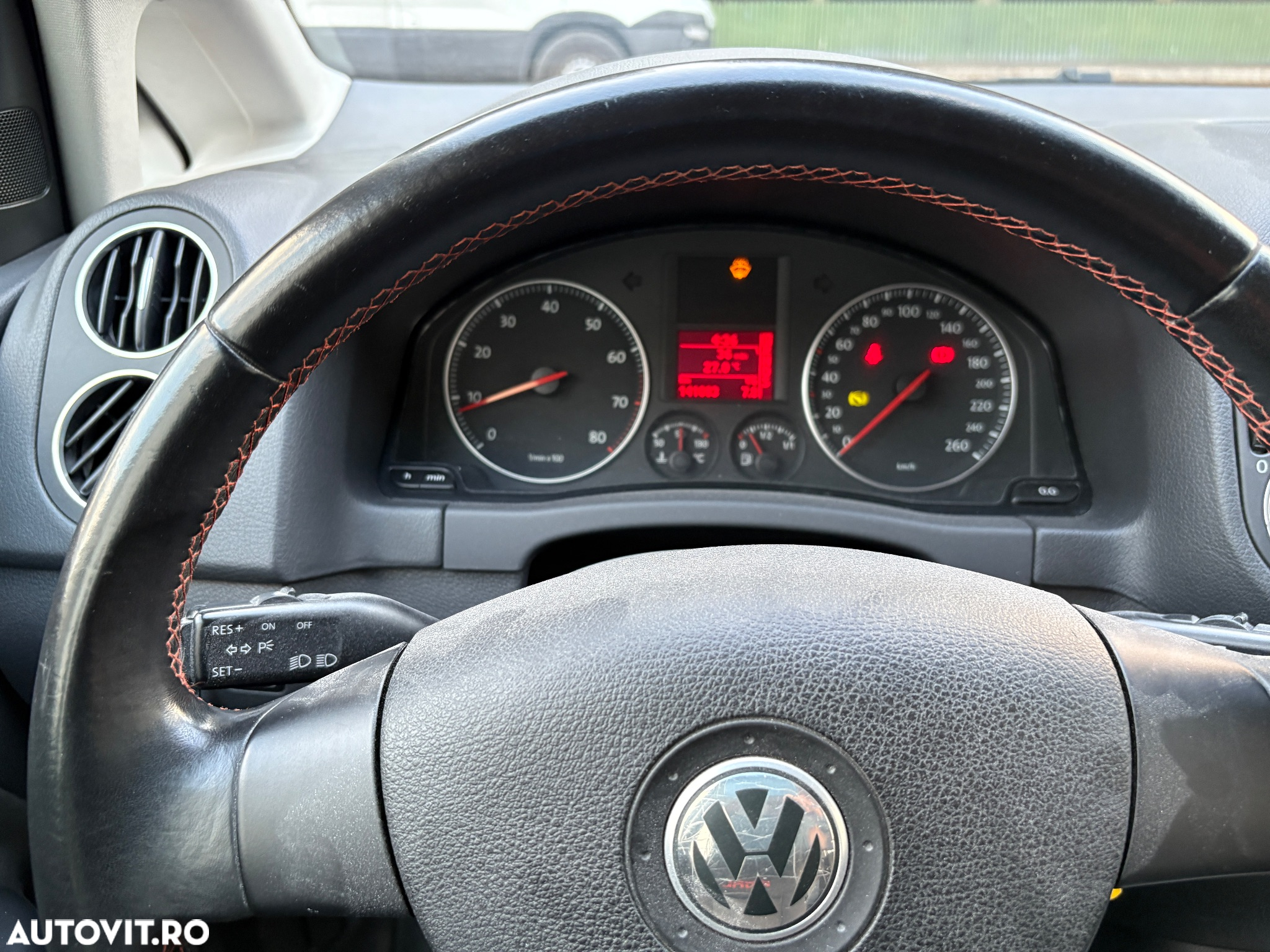 Volkswagen Golf Plus 1.6 FSI Automatik Goal - 9