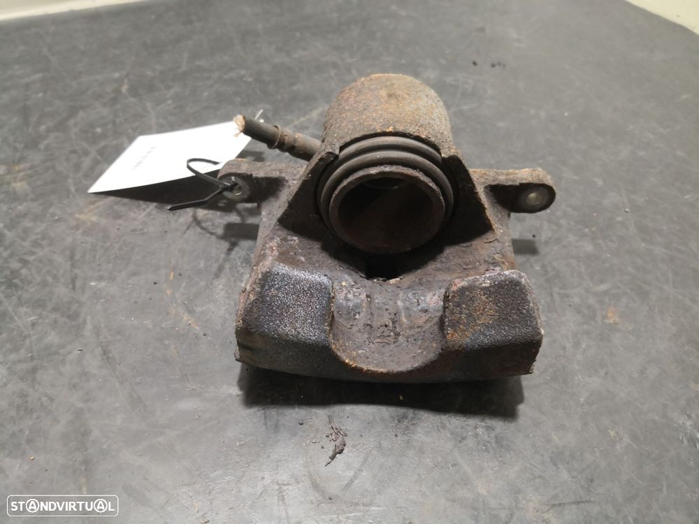 Pinça Frente Esq Mazda 6 Três Volumes (Gh) - 1