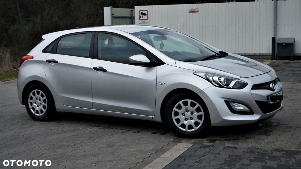 Hyundai i30 1.4 Base - 9