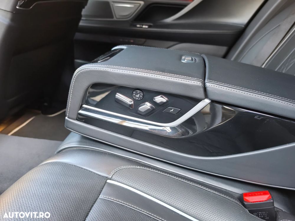 BMW Seria 7 745Le xDrive AT PHEV - 23