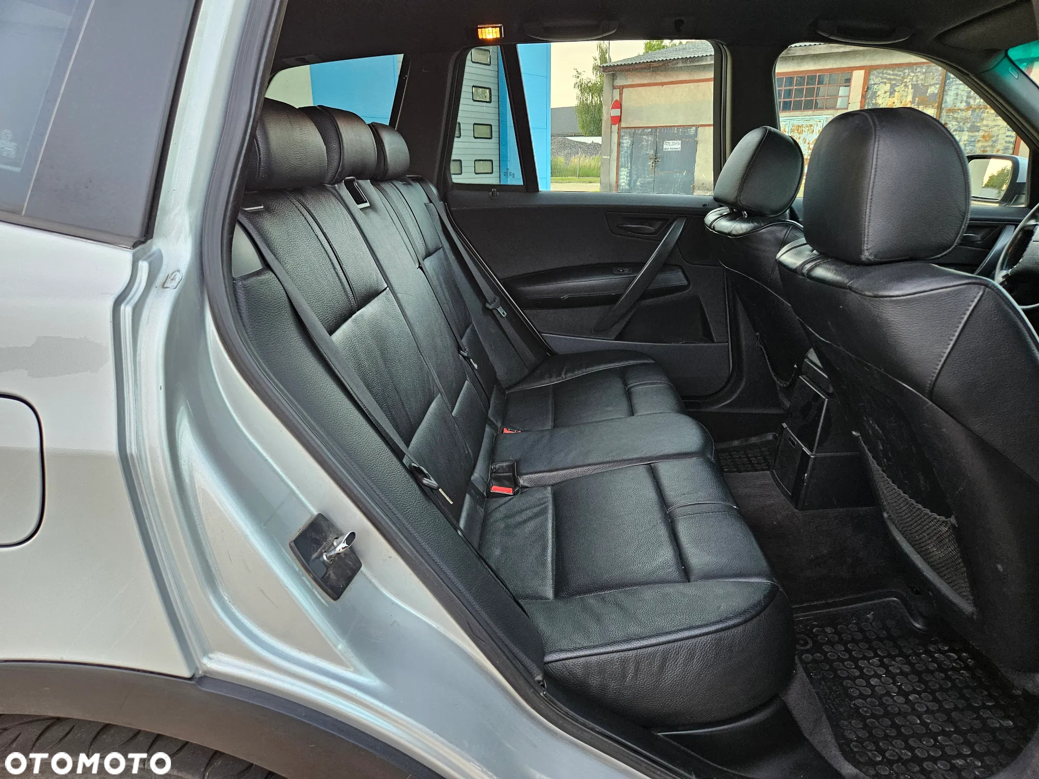 BMW X3 3.0i - 10