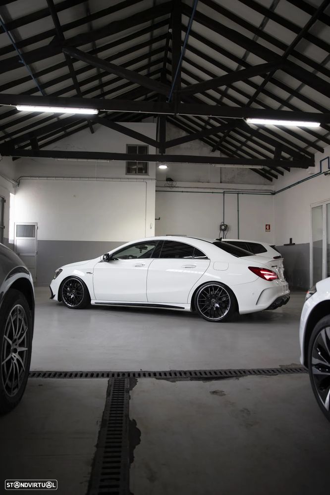 Mercedes-Benz CLA 45 AMG 4Matic Speedshift DCT 7G Night Edition - 15