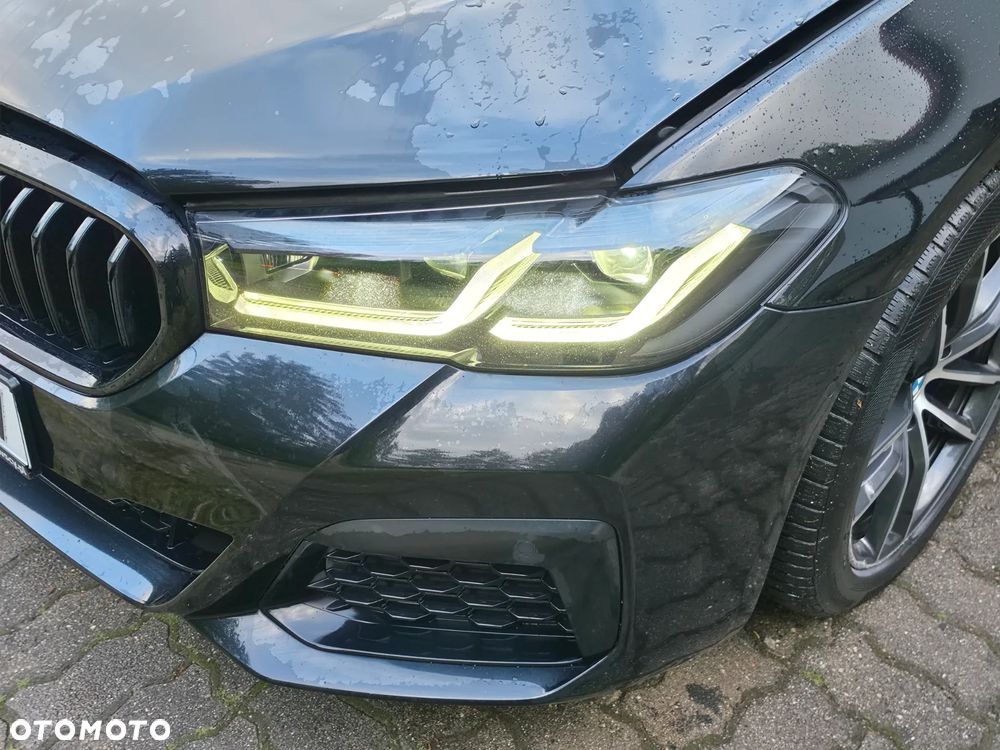 BMW Seria 5 540i xDrive mHEV M Sport sport - 13
