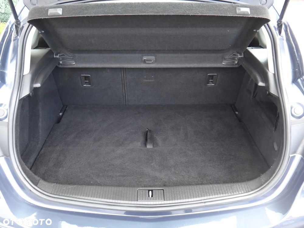 Opel Astra 1.6 Innovation - 30