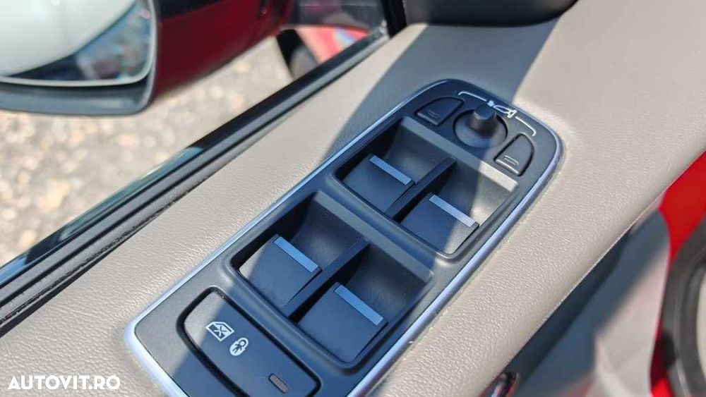 Jaguar F-Pace - 24