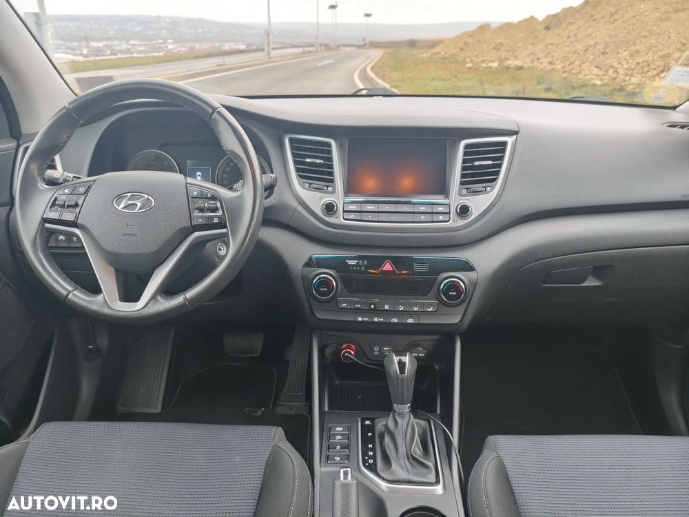 Hyundai Tucson blue 1.7 CRDi 2WD DCT Style - 16