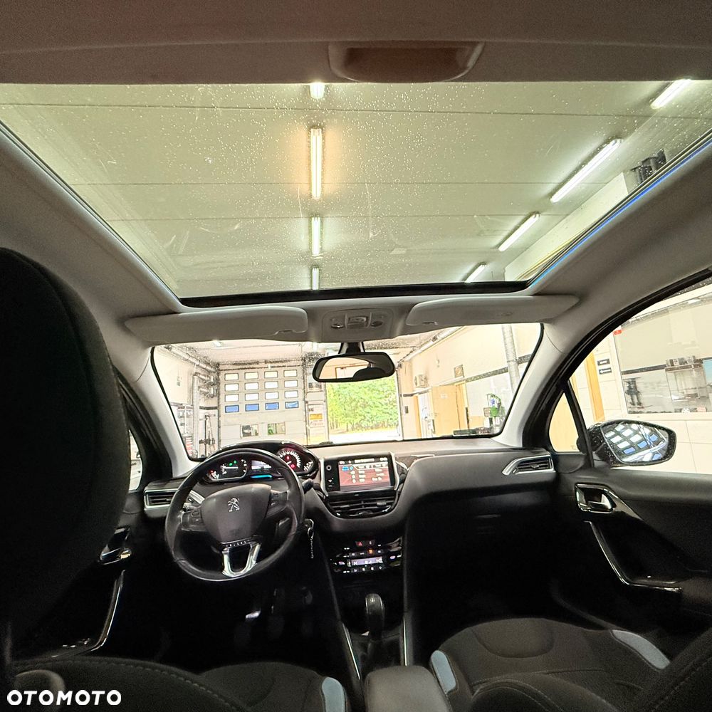 Peugeot 208 1.2 PureTech Allure - 9