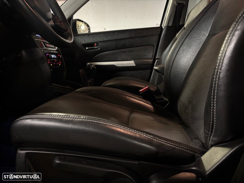 Suzuki Vitara 1.6 VVT GLX - 13